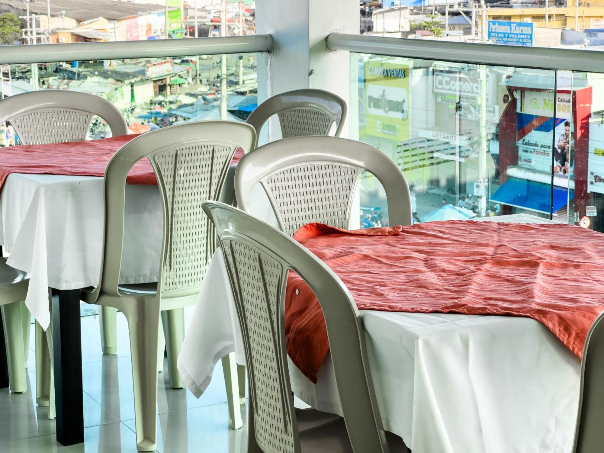 Hotel Bazurto Plaza Cartagena Екстериор снимка